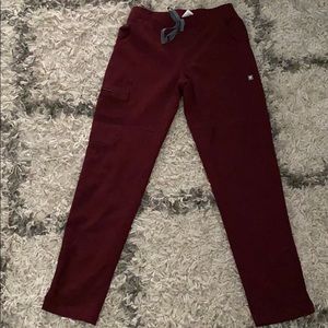FiGS Yola pants in burgundy